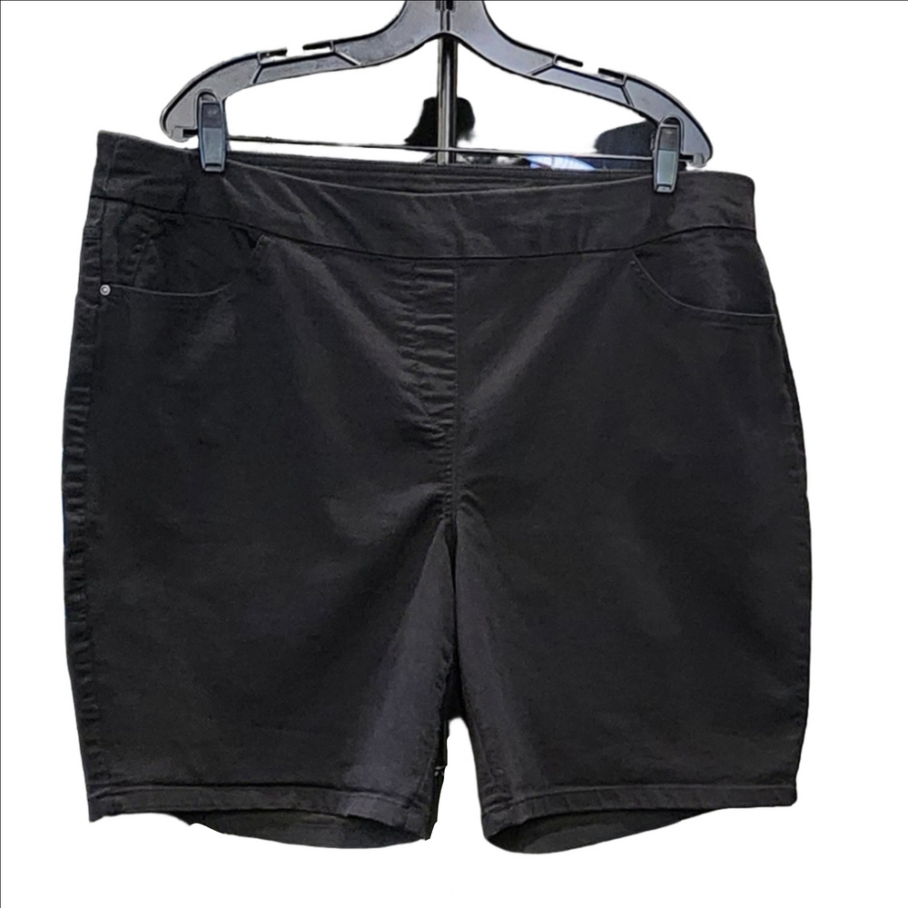 Liz Claiborne Women's Black Shorts